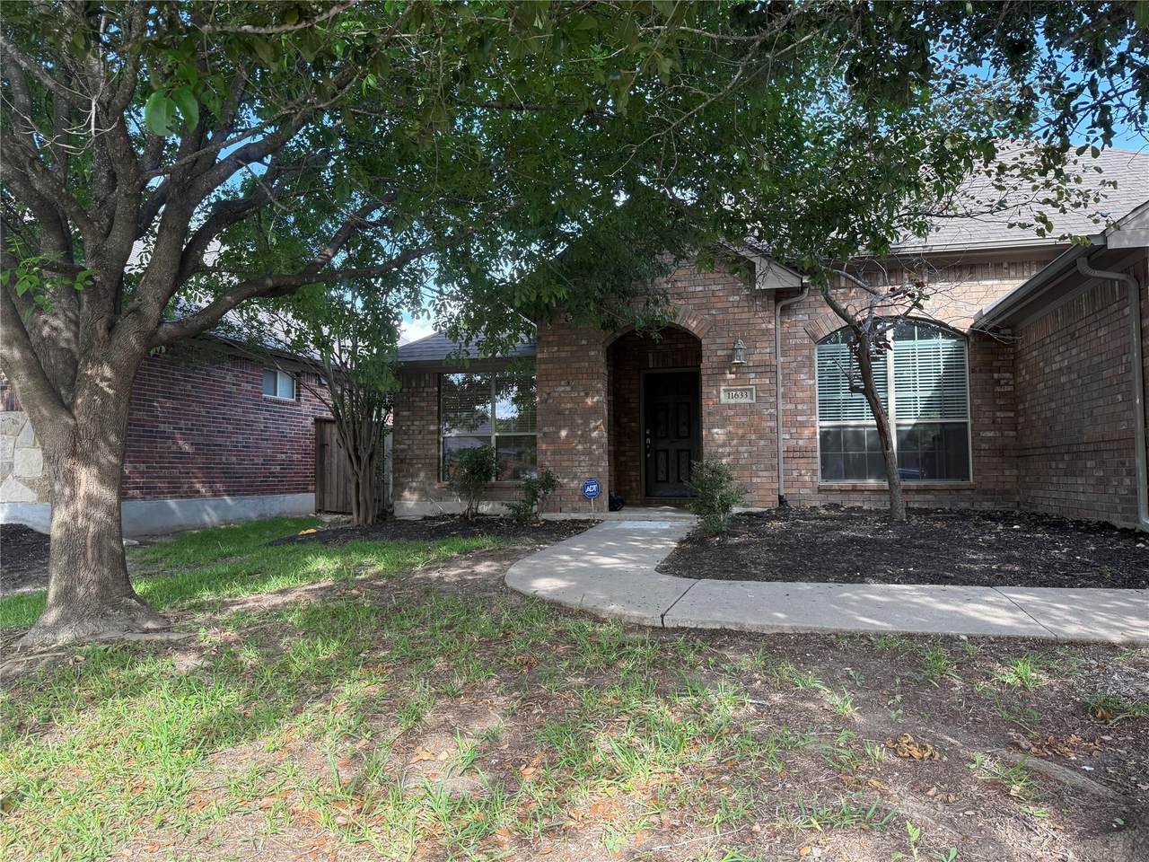 11633 Sun Glass Dr - Photo 1