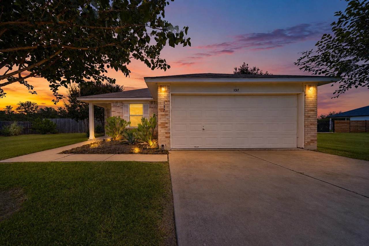 137 Hay Meadow Rd - Photo 1