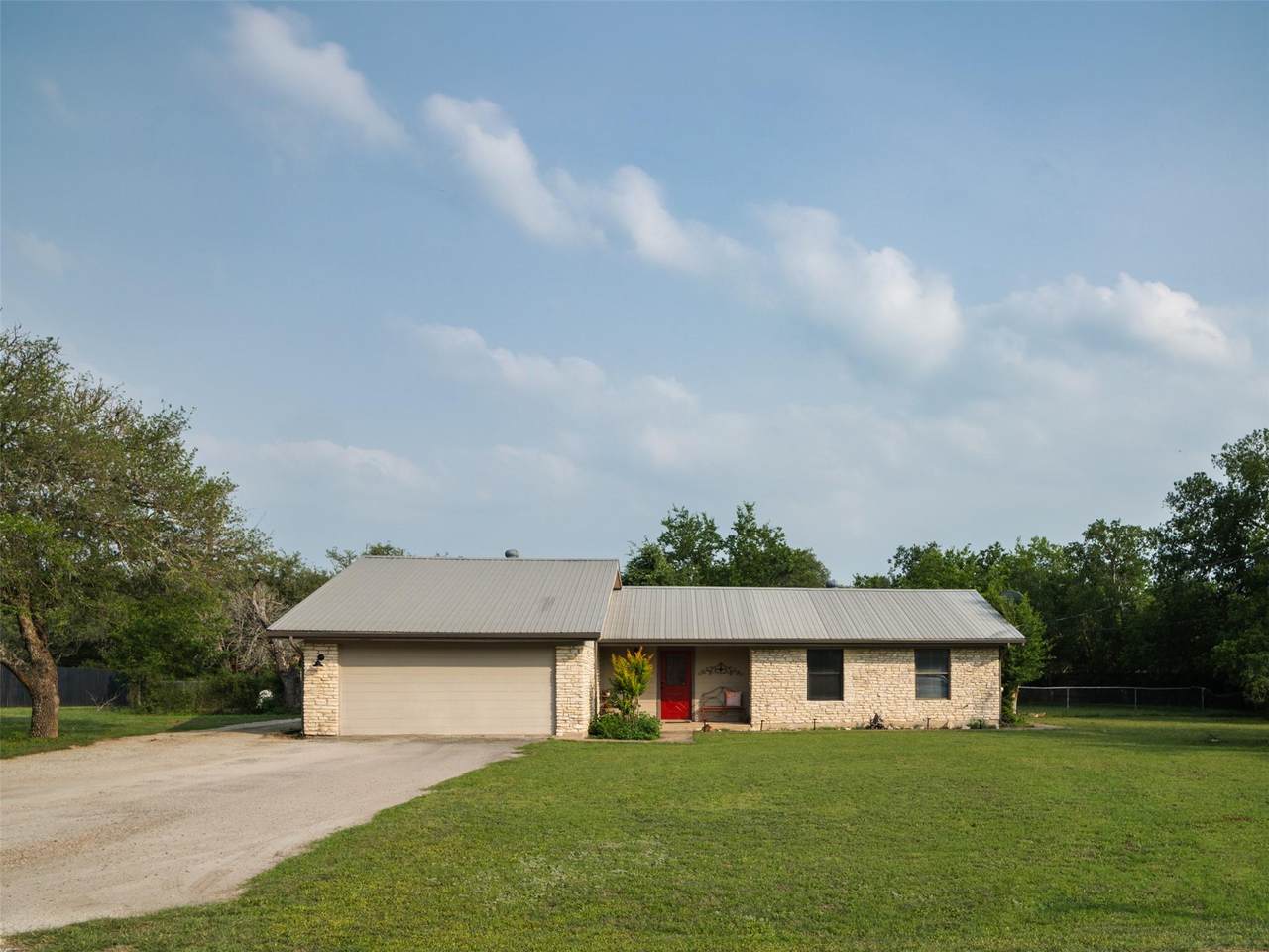 191 Bonnie Dr - Photo 1