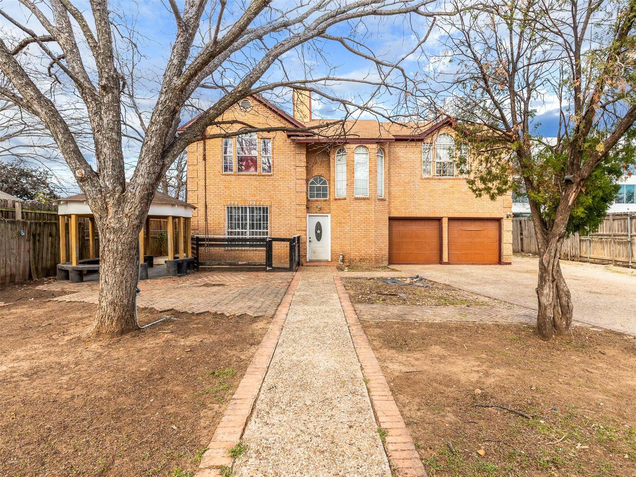 506 Tillery St - Photo 1