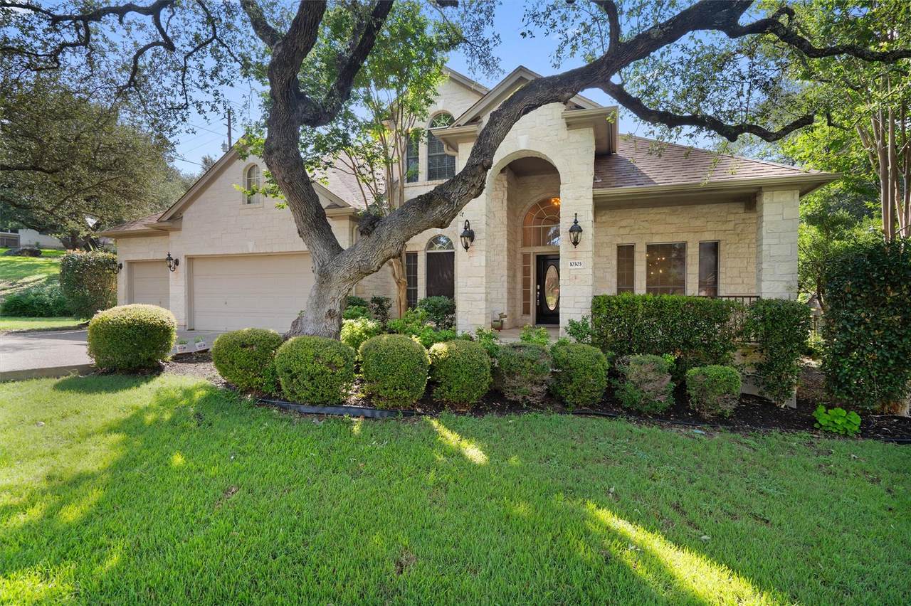 10303 Spicewood Pkwy - Photo 1