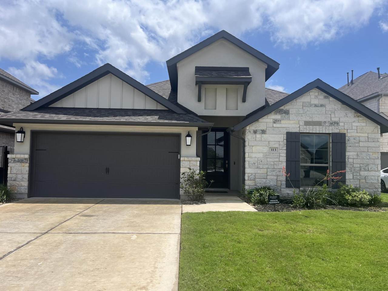 113 Ray Ct - Photo 1