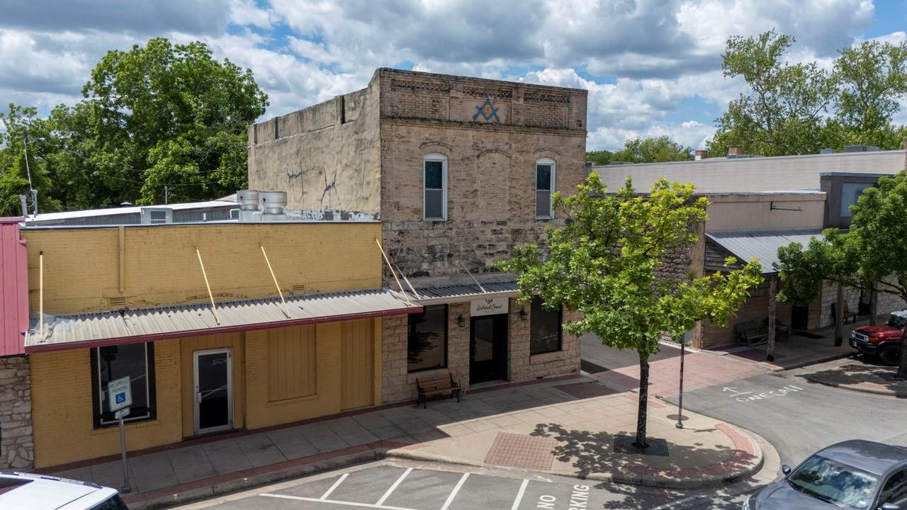 https://bt-photos.global.ssl.fastly.net/austin/1280_boomver_1_6985602-2.jpg