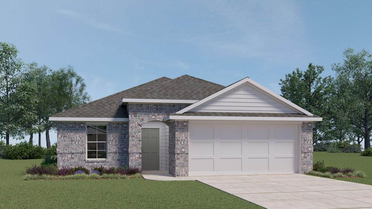 142 Louisa Dr - Photo 1