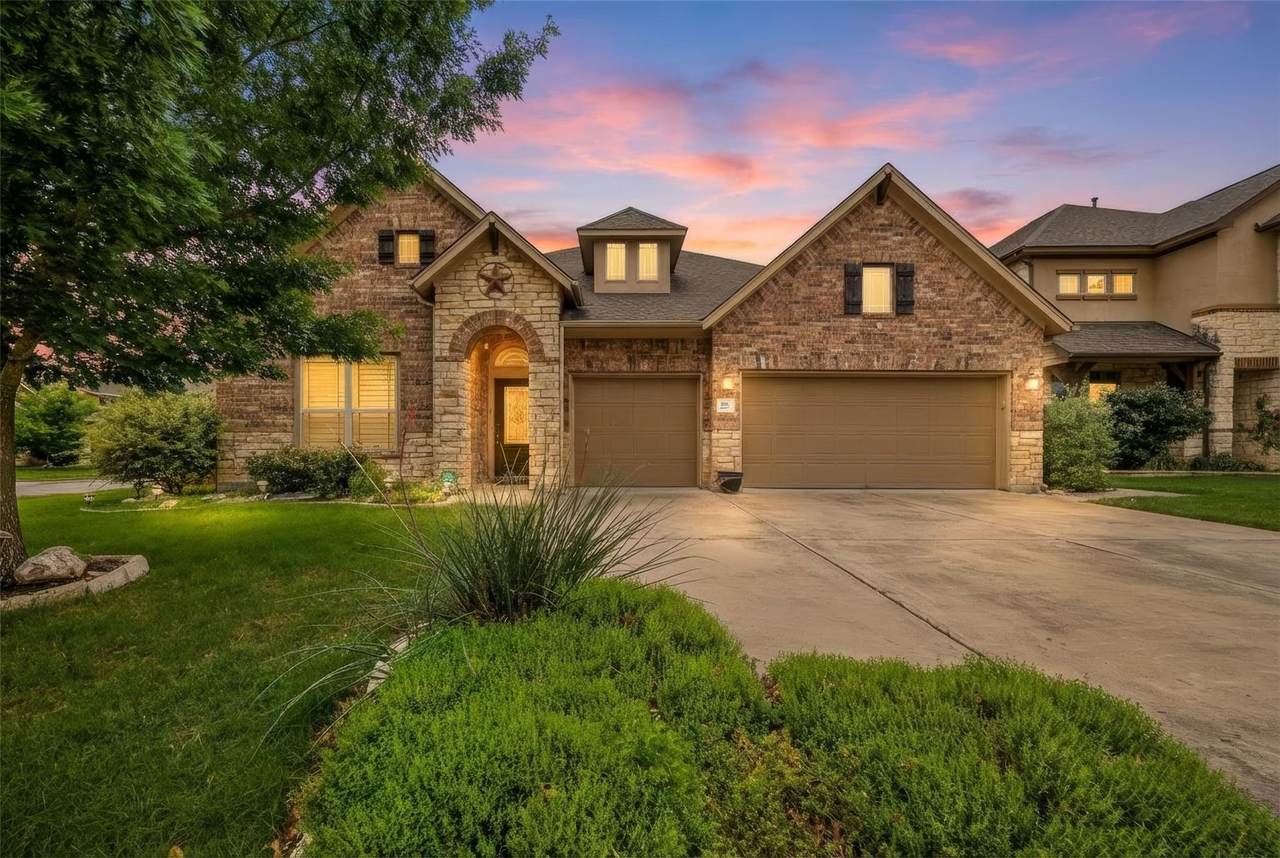 103 Lockhart Loop - Photo 1