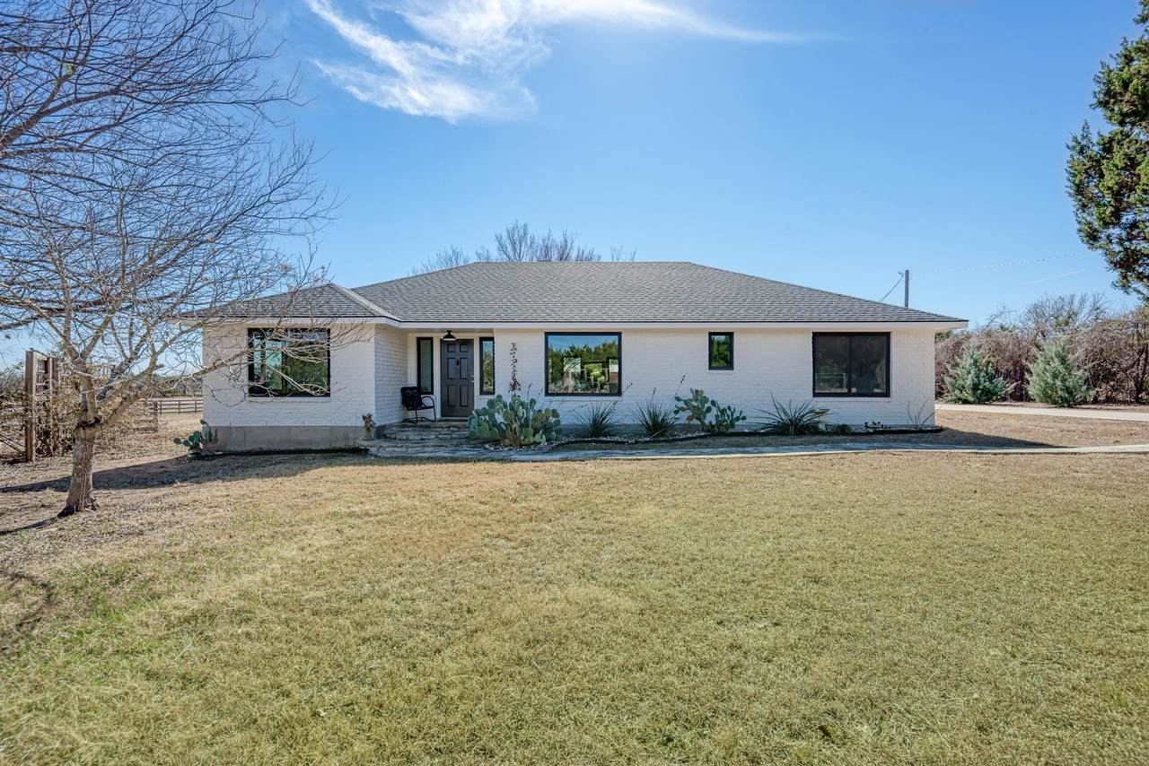 255 Glasscock Rd - Photo 1