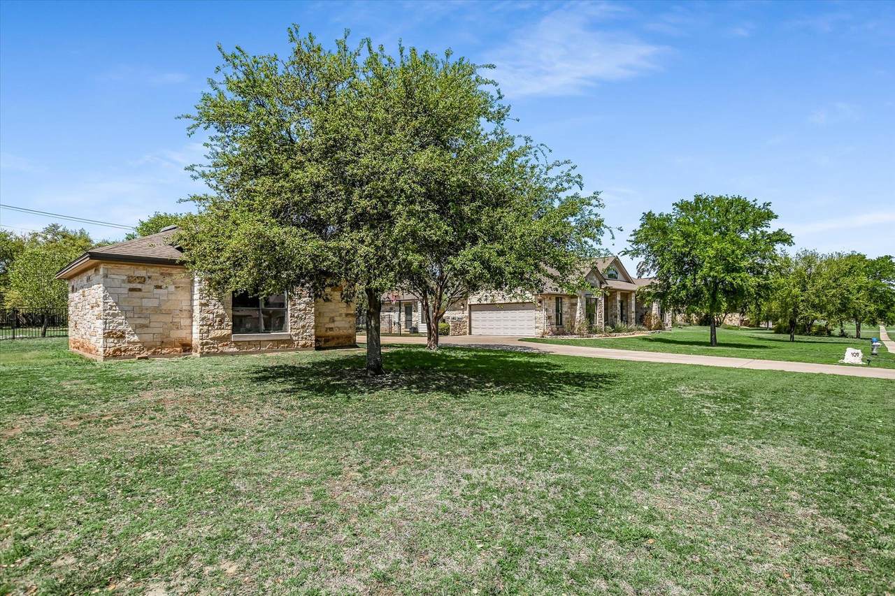 https://bt-photos.global.ssl.fastly.net/austin/1280_boomver_1_7022185-2.jpg