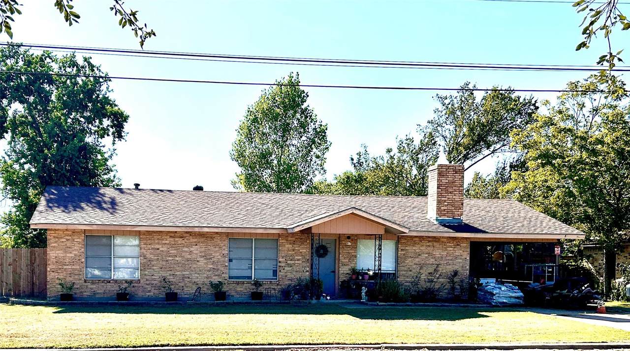 817 Harris St - Photo 1