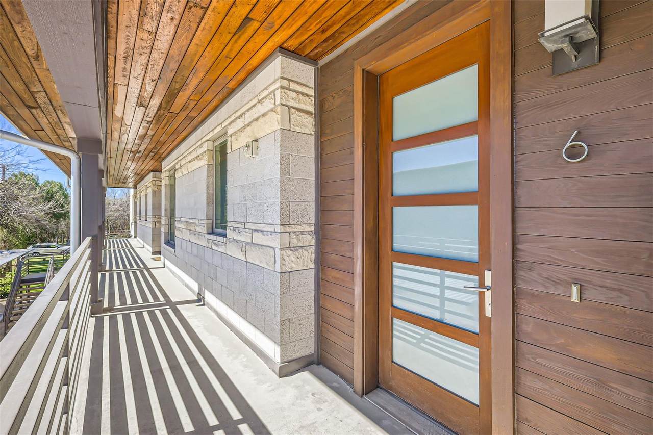 1504 Collier St - Photo 1