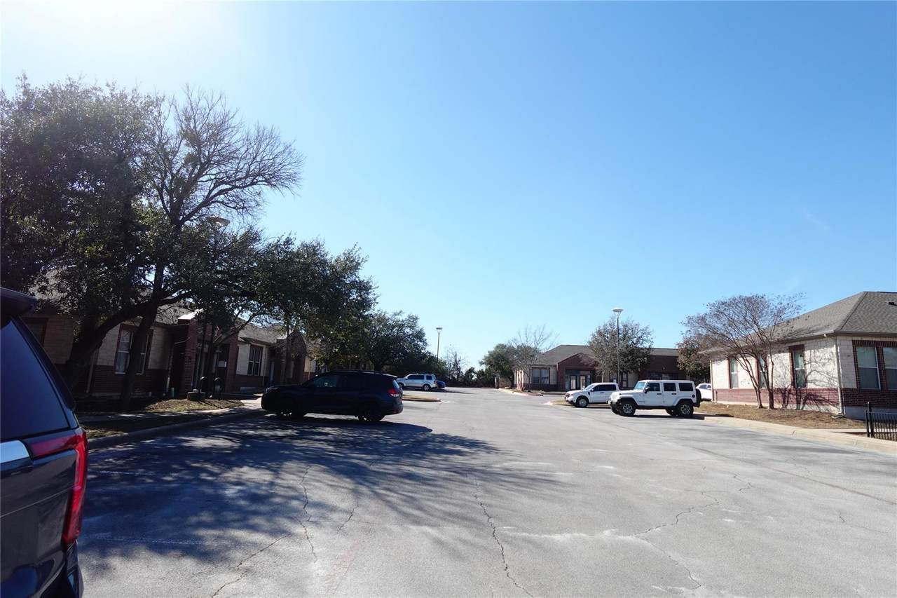 https://bt-photos.global.ssl.fastly.net/austin/1280_boomver_1_7056431-2.jpg