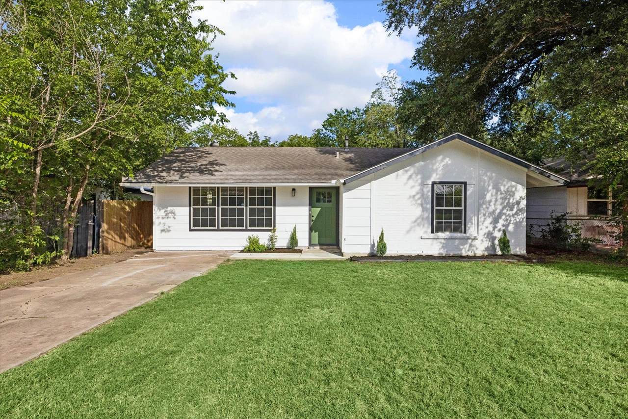 6915 Cherry Meadow Dr - Photo 1