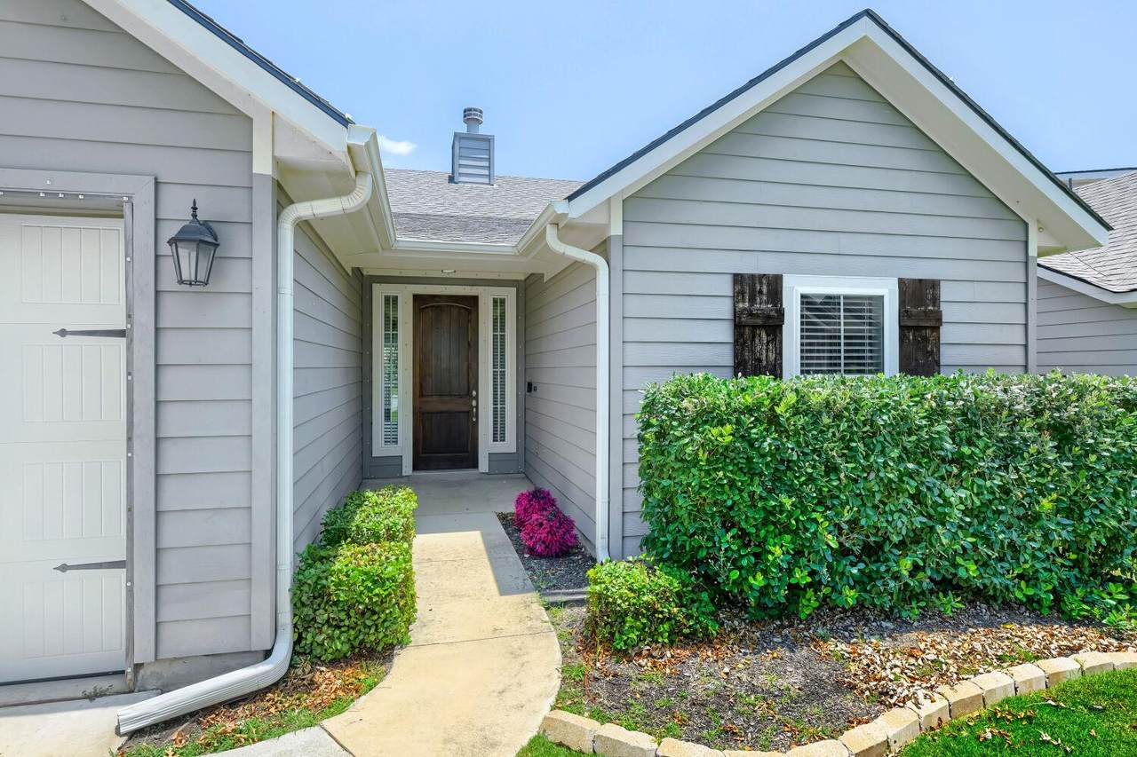 216 Wild Sage Ln - Photo 1