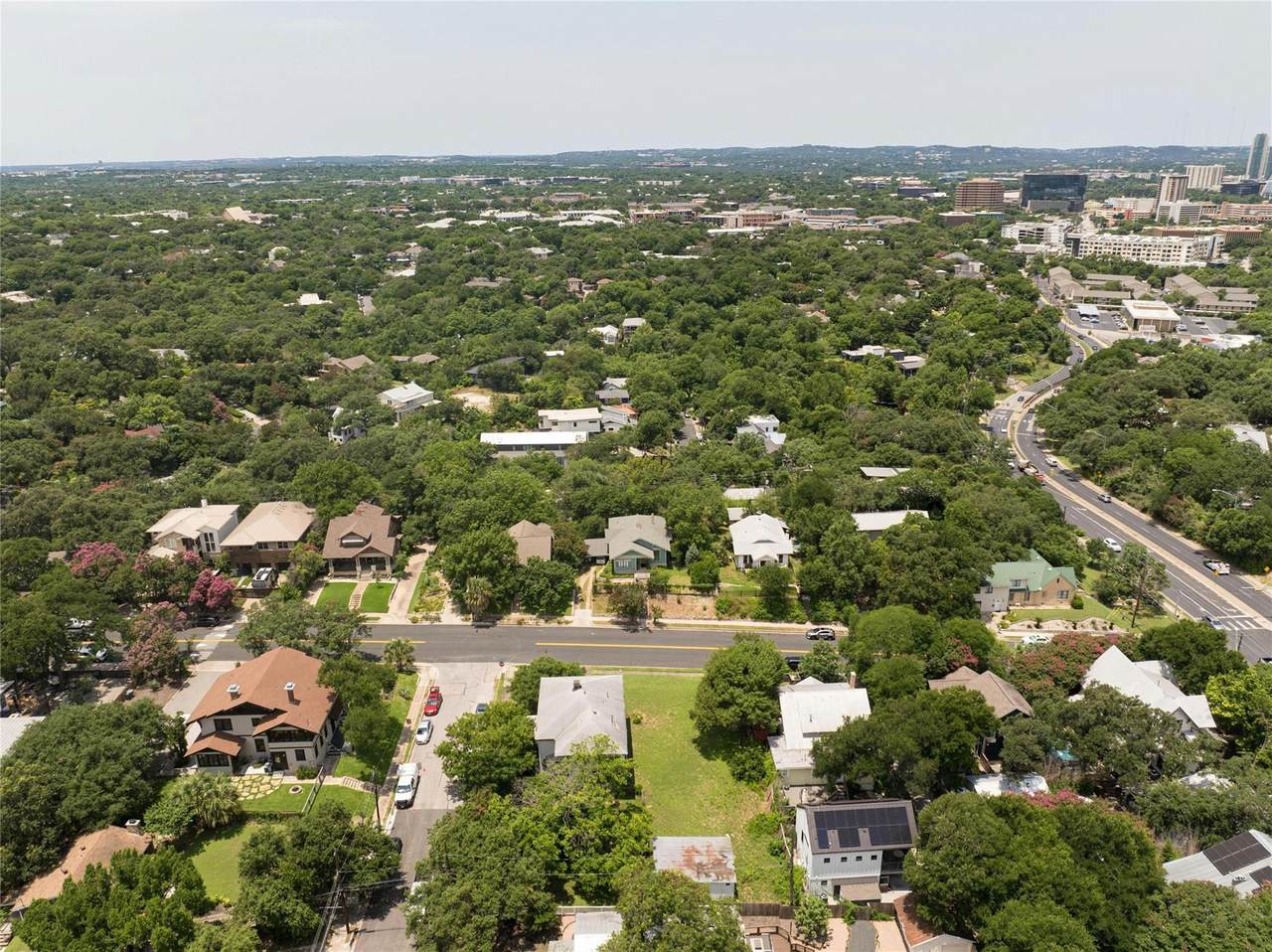 https://bt-photos.global.ssl.fastly.net/austin/1280_boomver_1_7084701-2.jpg