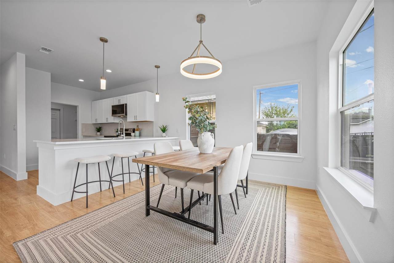 7310 Carver Ave - Photo 1