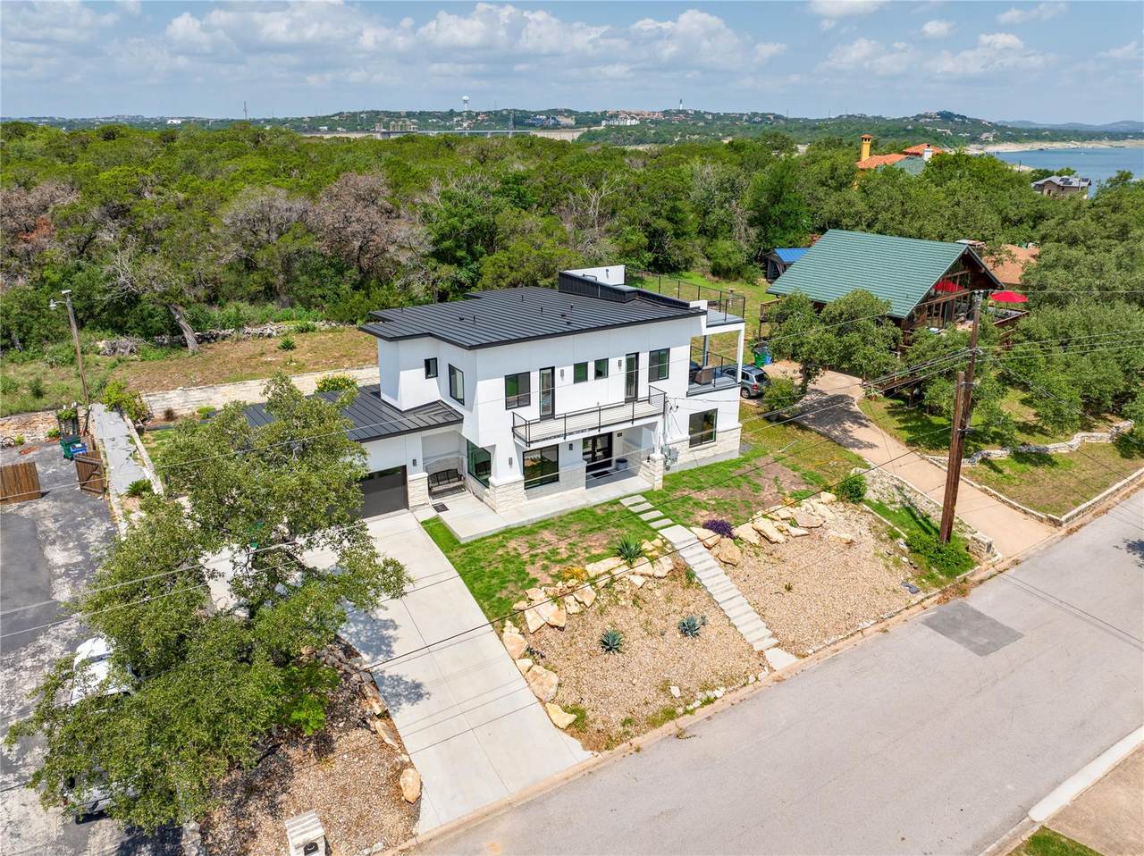 13209 Mansfield Dr - Photo 1