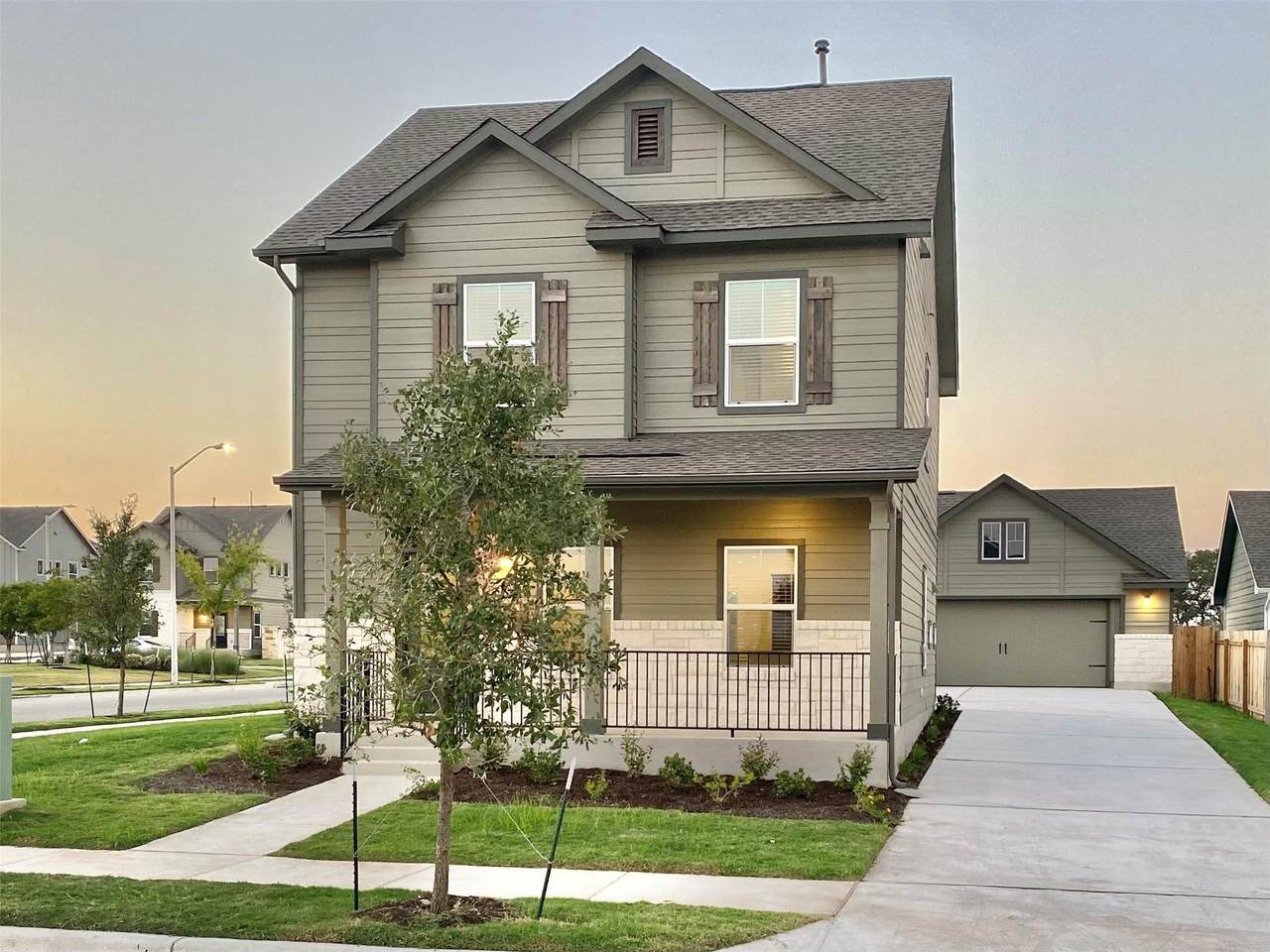 1548 Weatherford Ln - Photo 1