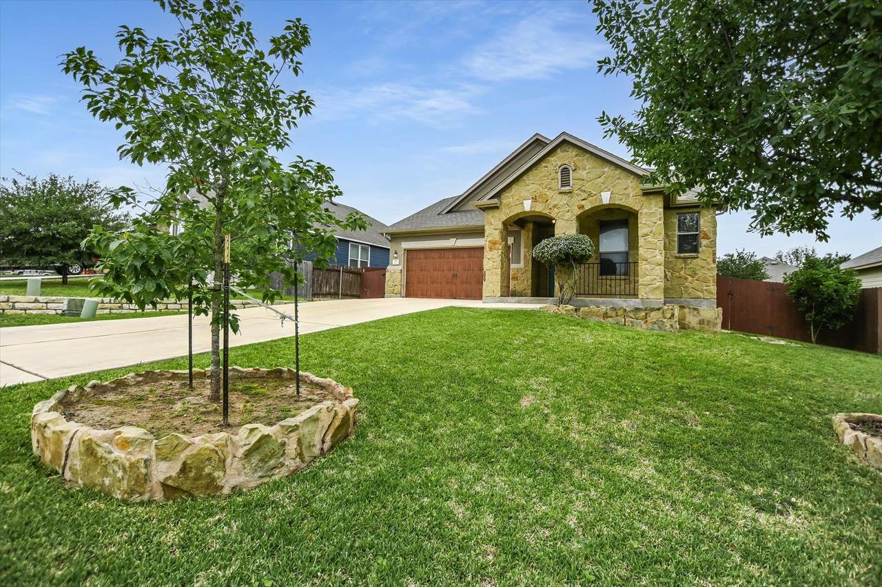 https://bt-photos.global.ssl.fastly.net/austin/1280_boomver_1_7228880-2.jpg