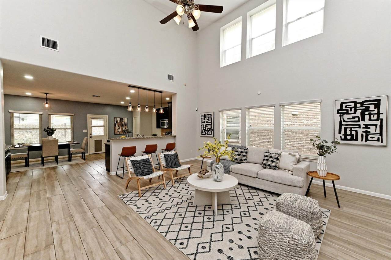 177 Eagle Owl Loop - Photo 1