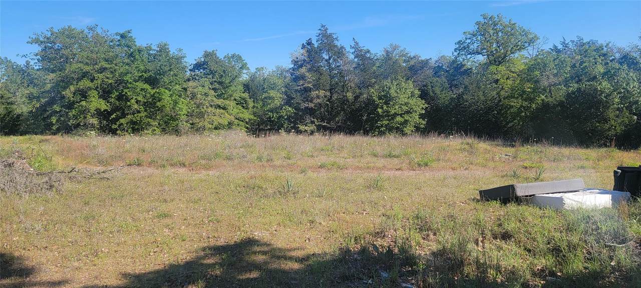 156 Lone Star Cir - Photo 1