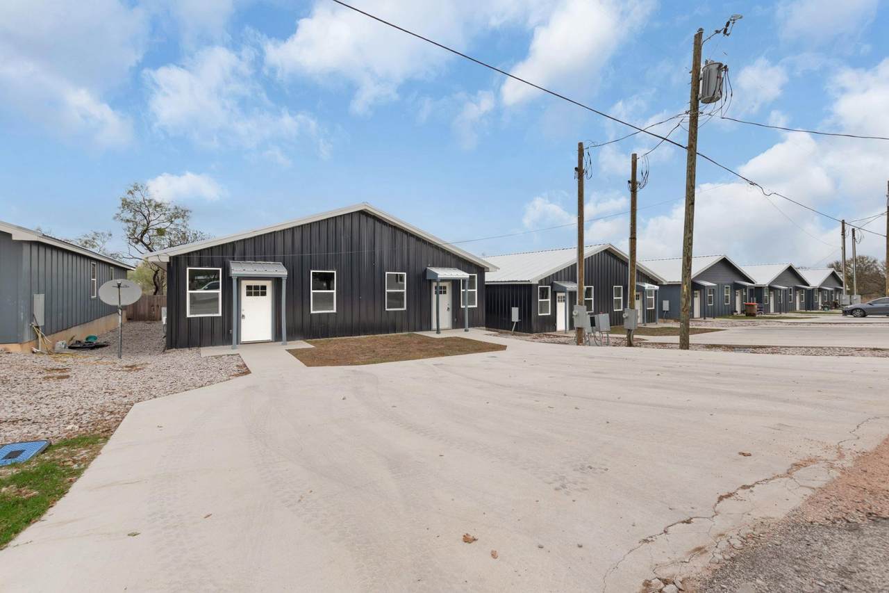 830 Waco St - Photo 1
