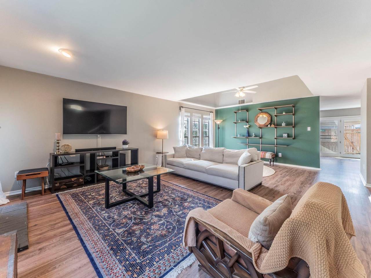 2110 Morley Dr - Photo 1