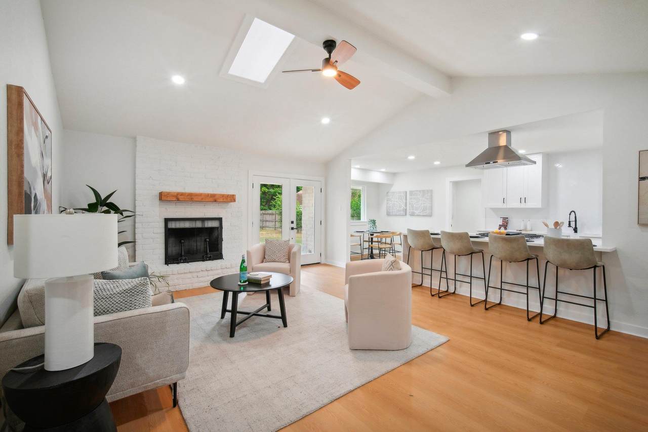 10219 Rutland Vlg - Photo 1