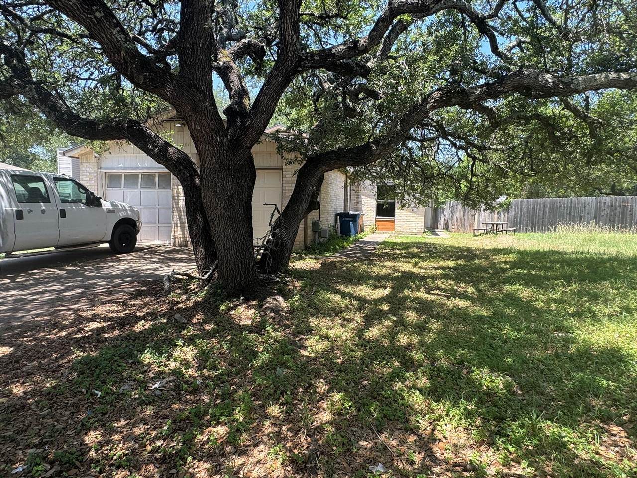 11606 Castle Rock Ct - Photo 1