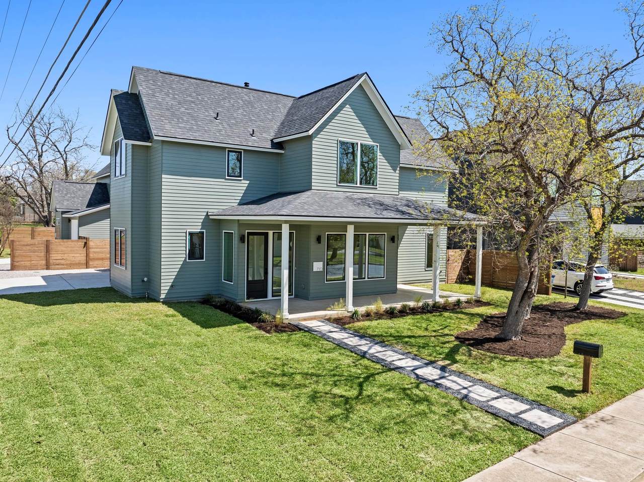 710 Philco Dr - Photo 1