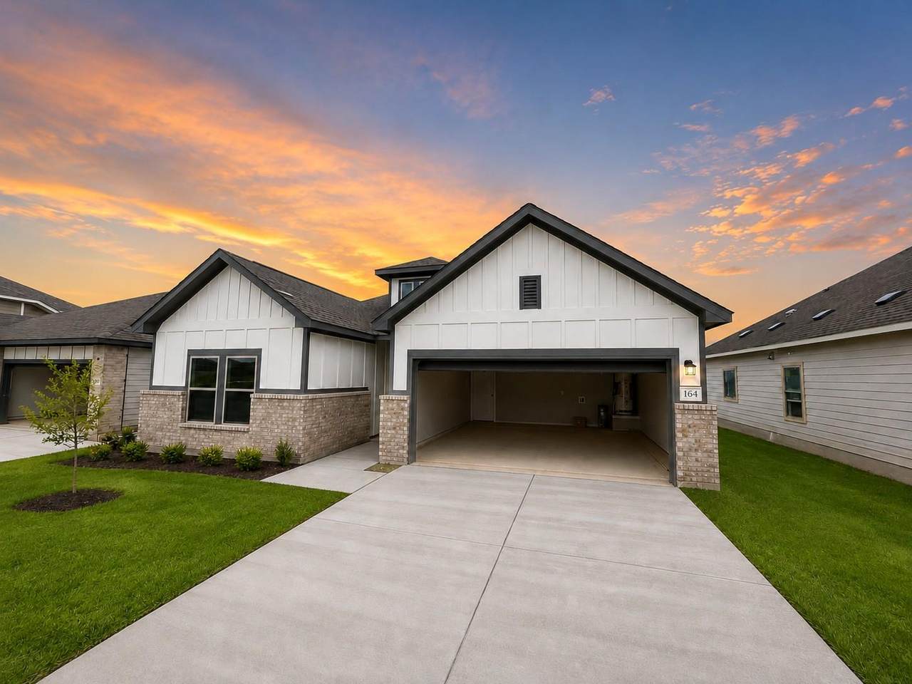164 Wind Hill - Photo 1