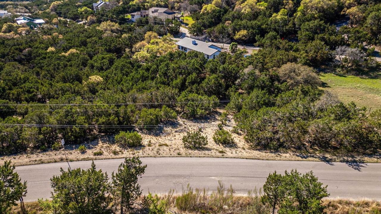 2711 Crosswind Dr - Photo 1