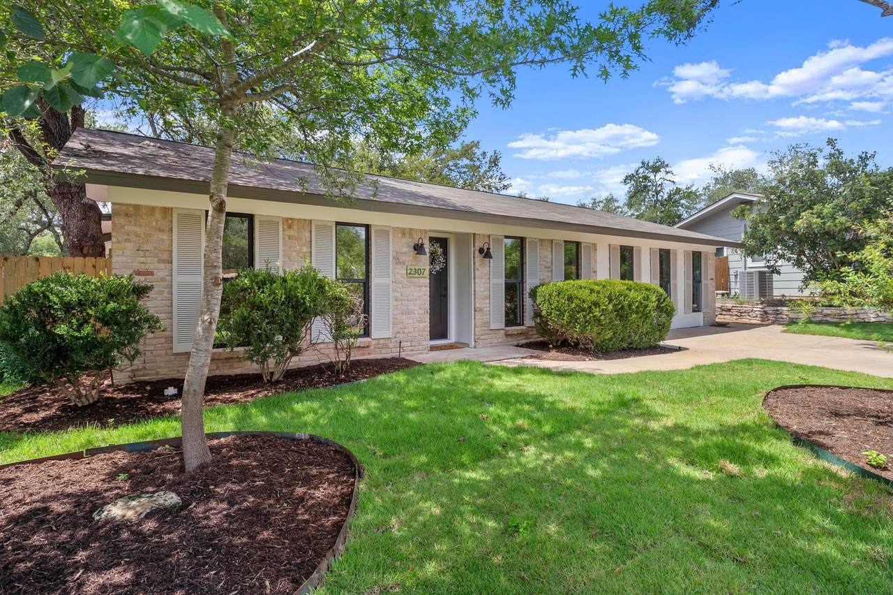 2307 Mimosa Dr - Photo 1