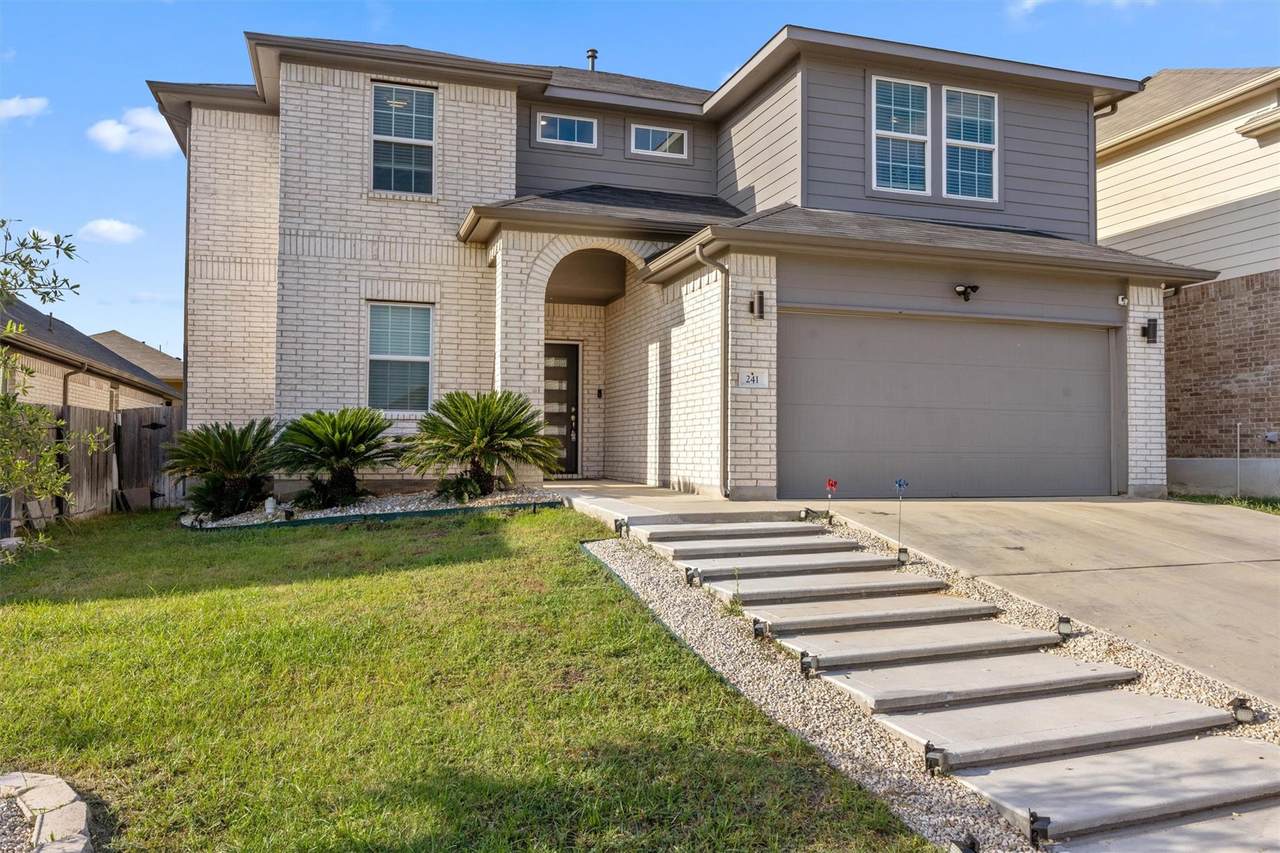 241 Oleander Loop - Photo 1