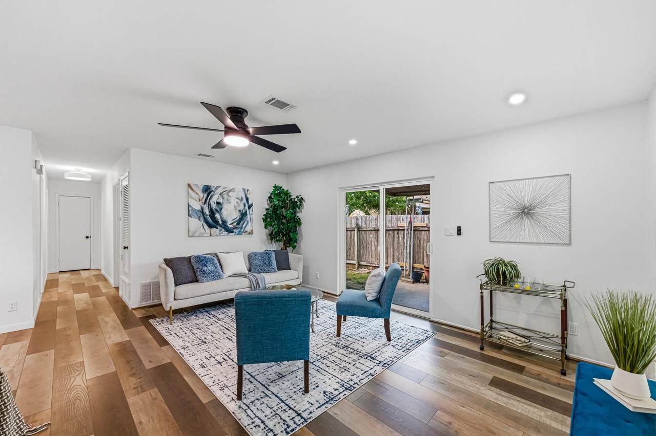 5613 Jacaranda Dr - Photo 1