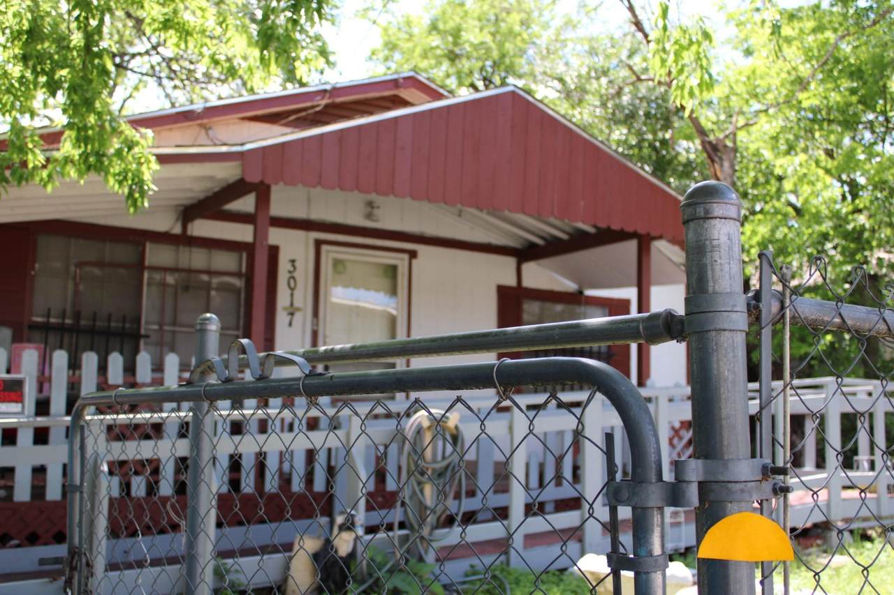https://bt-photos.global.ssl.fastly.net/austin/1280_boomver_1_7516245-2.jpg