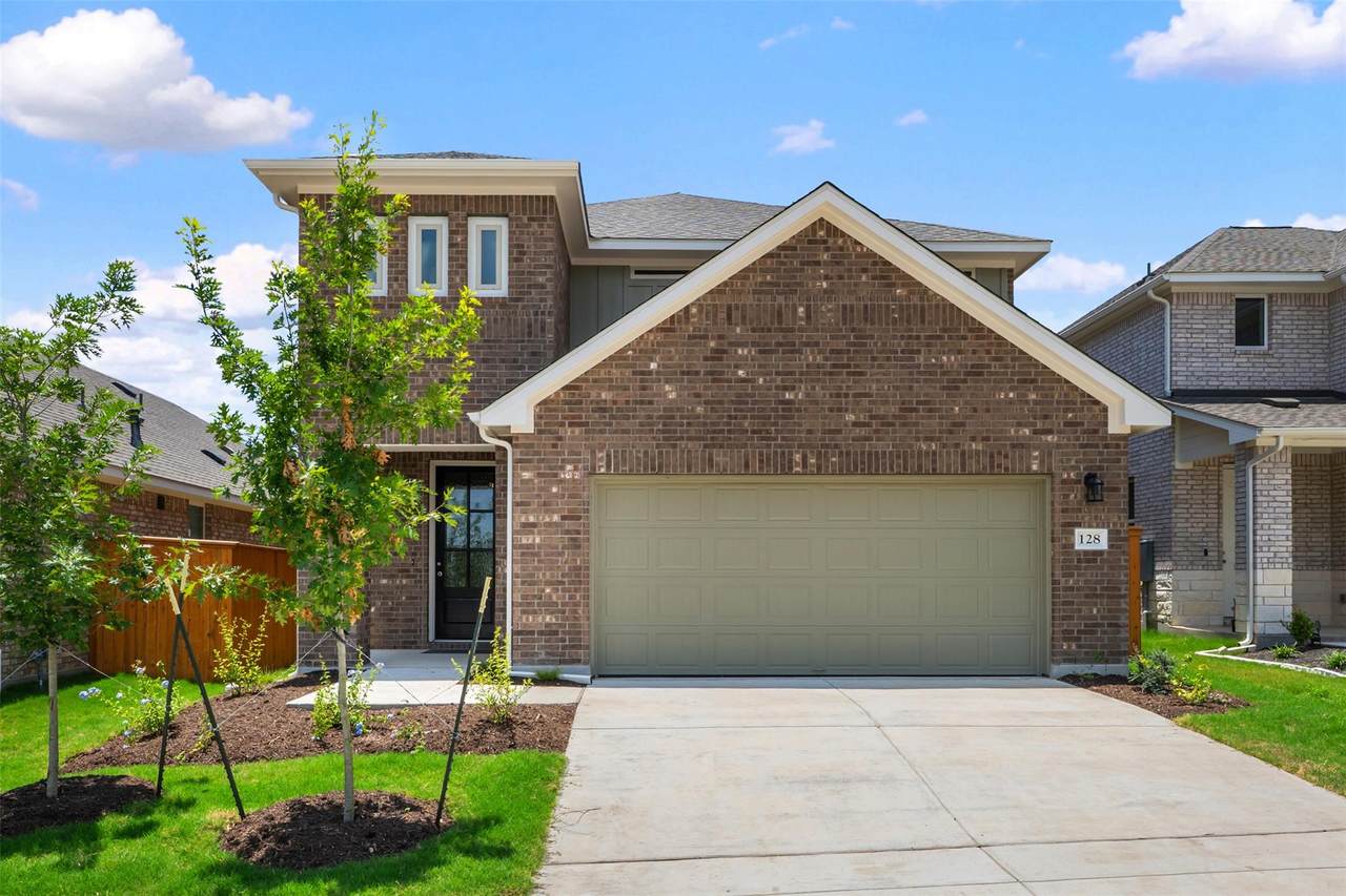 321 Possumhaw Ln - Photo 1