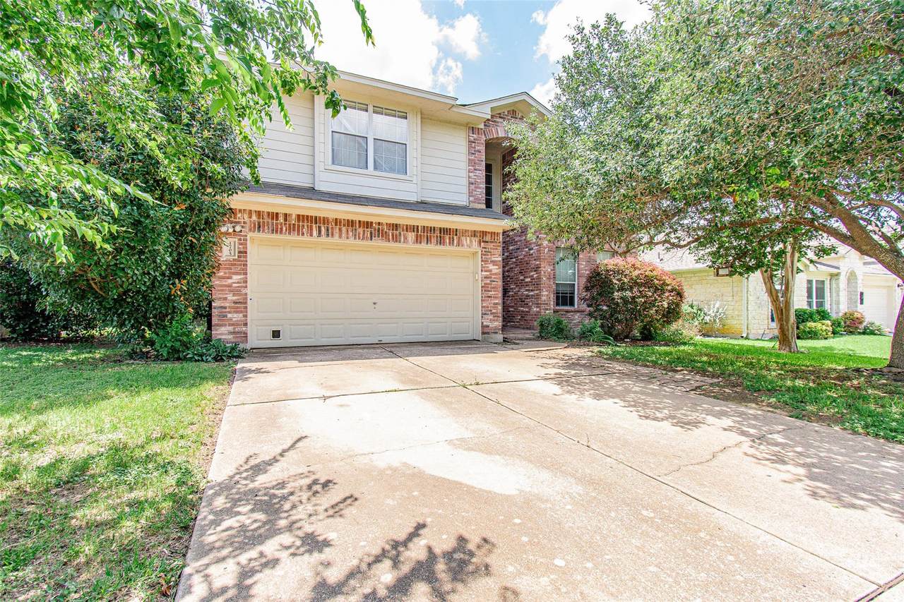 1705 Ascot Ln - Photo 1