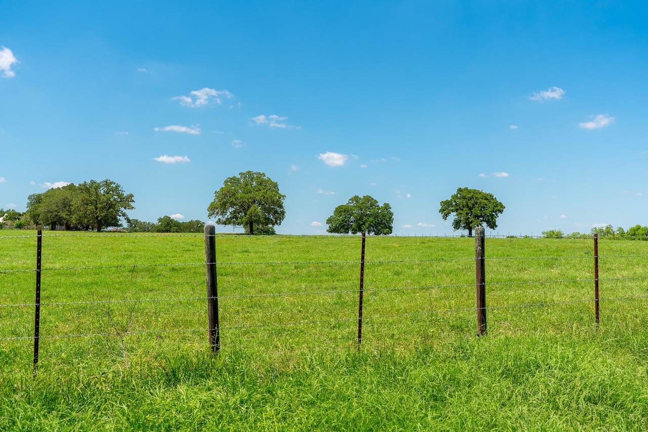 https://bt-photos.global.ssl.fastly.net/austin/1280_boomver_1_7565018-2.jpg