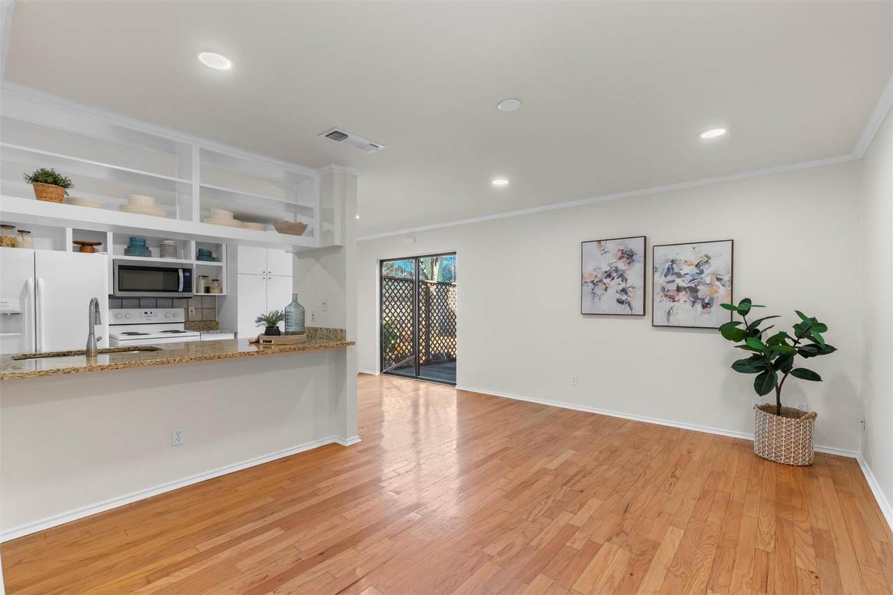 900 Taulbee Ln - Photo 1