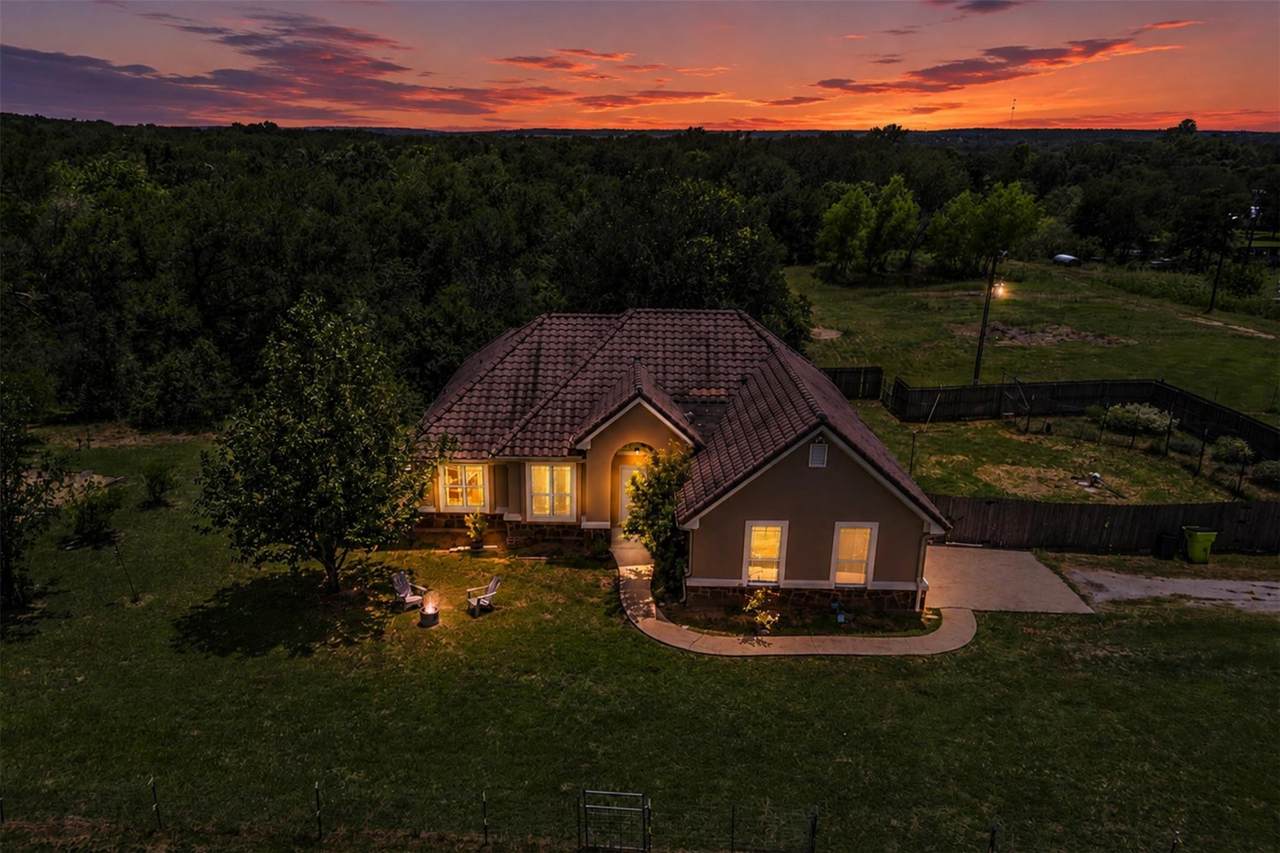 437 Balch Rd - Photo 1