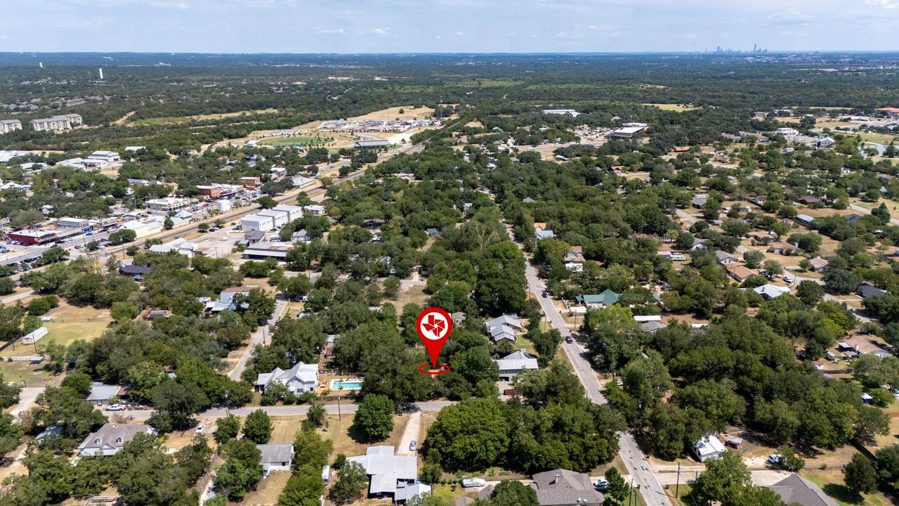 408 East St - Photo 1
