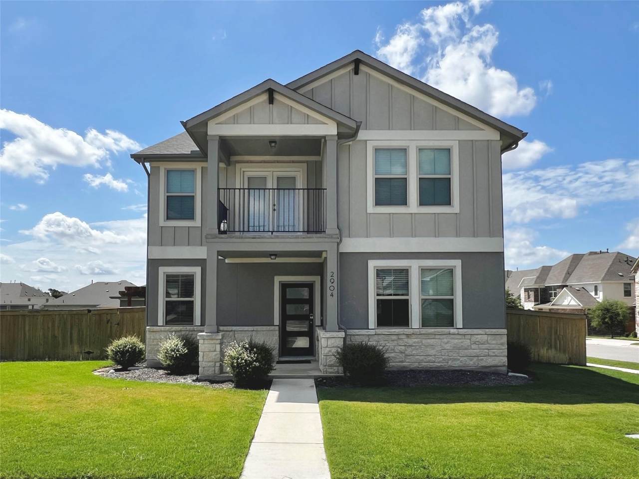 2904 Sage Ranch Dr - Photo 1