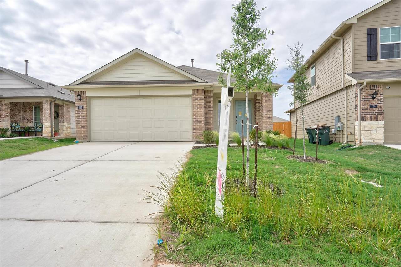 121 Roanwood Dr - Photo 1