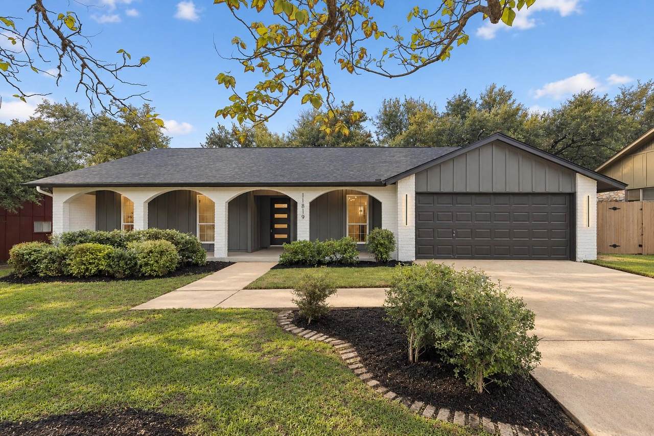 11819 Highland Oaks Trl - Photo 1
