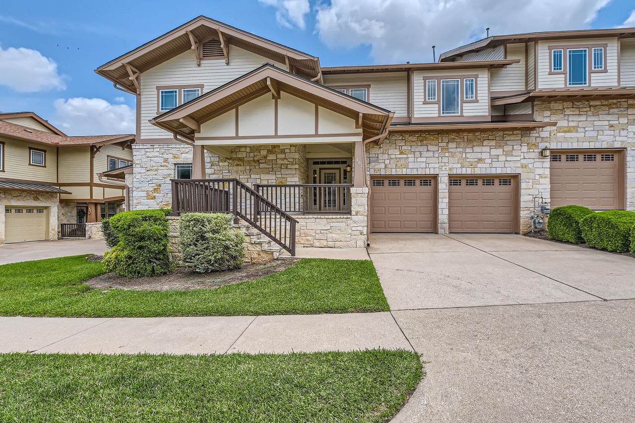 2930 Grand Oaks Loop - Photo 1