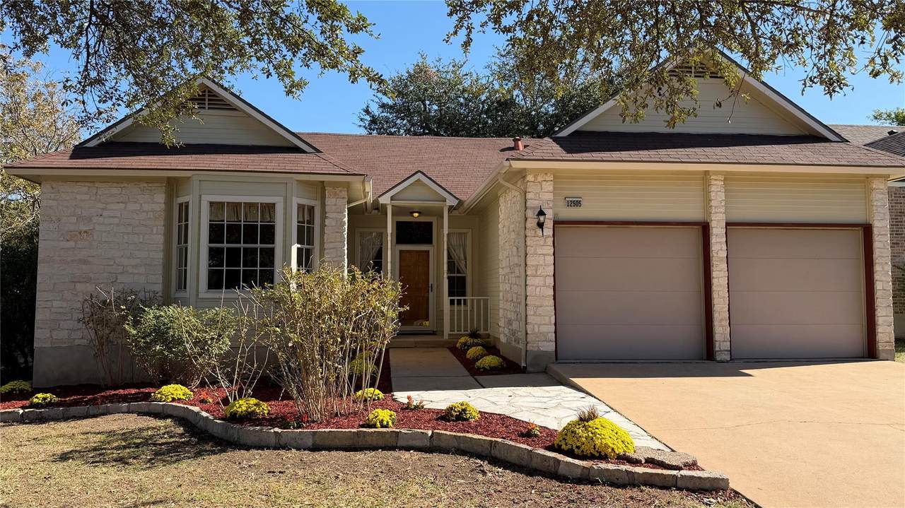 12505 Hunters Chase Dr - Photo 1