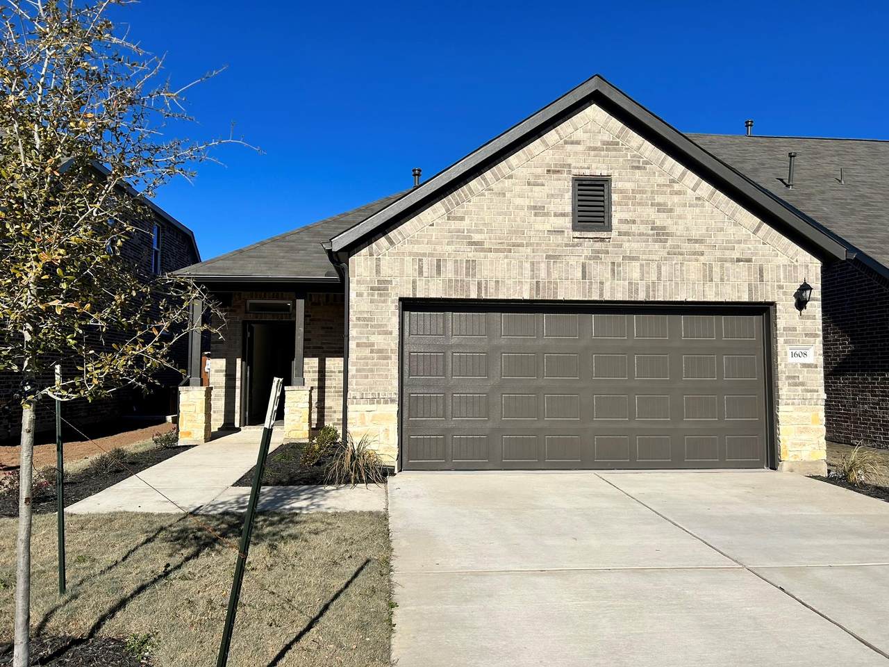 1608 Purple Martin Dr - Photo 1