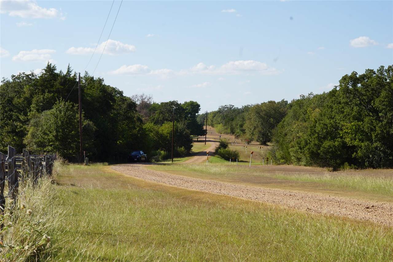 1135 Private Road 7039 - Photo 1