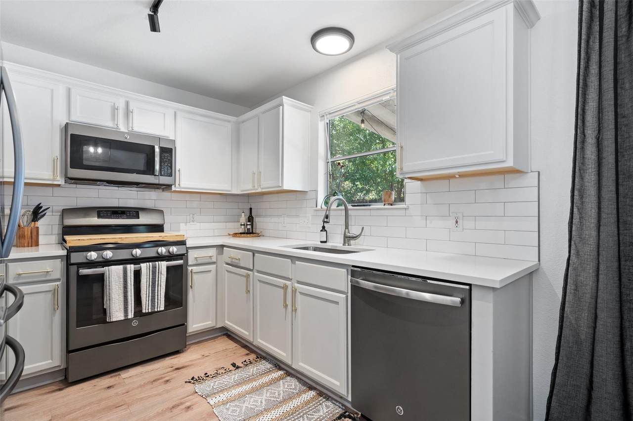 109 Wisteria Dr - Photo 1