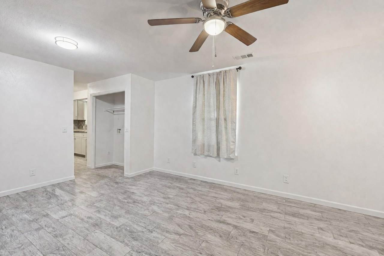 https://bt-photos.global.ssl.fastly.net/austin/1280_boomver_1_7867337-2.jpg