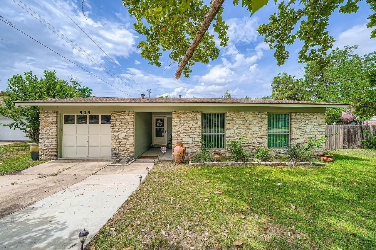 914 Hermitage Dr - Photo 1